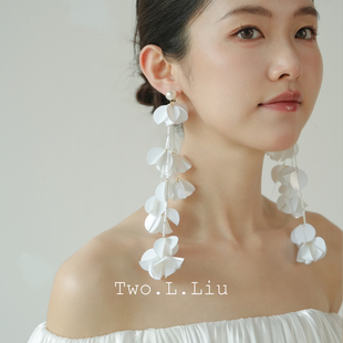 Two.L.Liu白色气质耳环女高级感新娘夸张超仙超长流苏耳饰耳夹