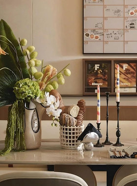 法式侘寂风餐桌花艺仿真面包水果