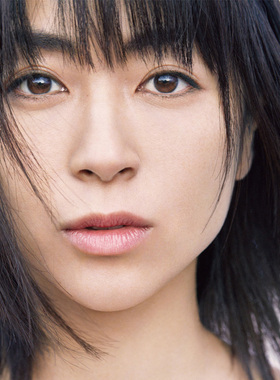 正版专辑 宇多田光 first love 初恋 2019新专辑cd光盘+歌词本