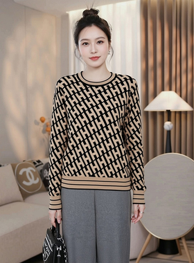 200斤中年妈妈上衣内搭t恤大码胖mm高级感春秋羊毛品牌长袖女圆领