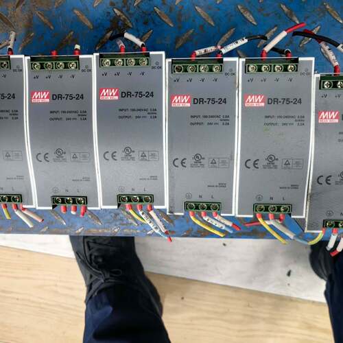 可维修MEAN WELL DR-75-24开关电源，75W，输议价