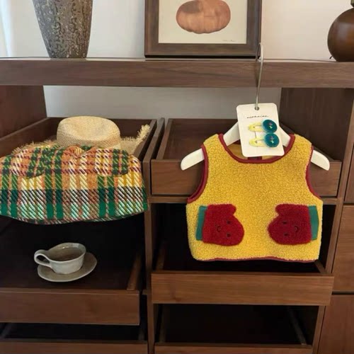 【现货】女童两件套cos番茄炒蛋女宝可爱撞色毛绒马甲格子裙套装