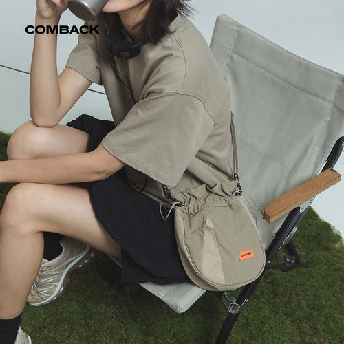 COMBACK户外斜跨包轻便