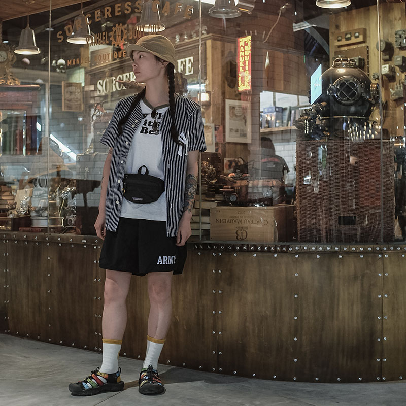 断码特惠女士棒球西海岸条纹衬衫