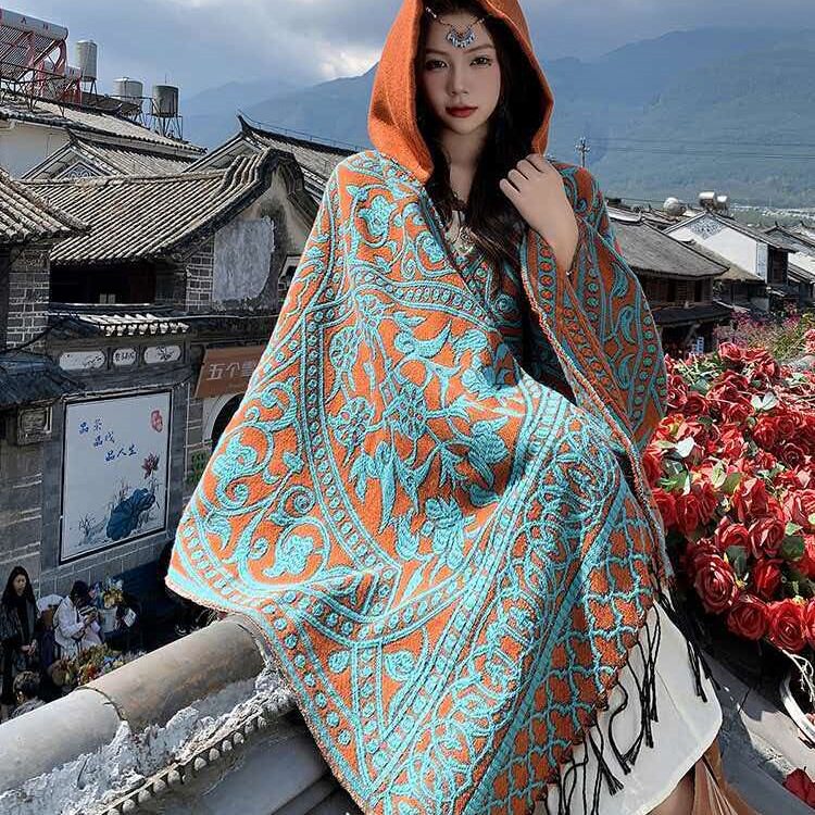 民族风复古大斗篷披肩旅游穿搭拍照开衩围巾披风女士防风保暖外搭