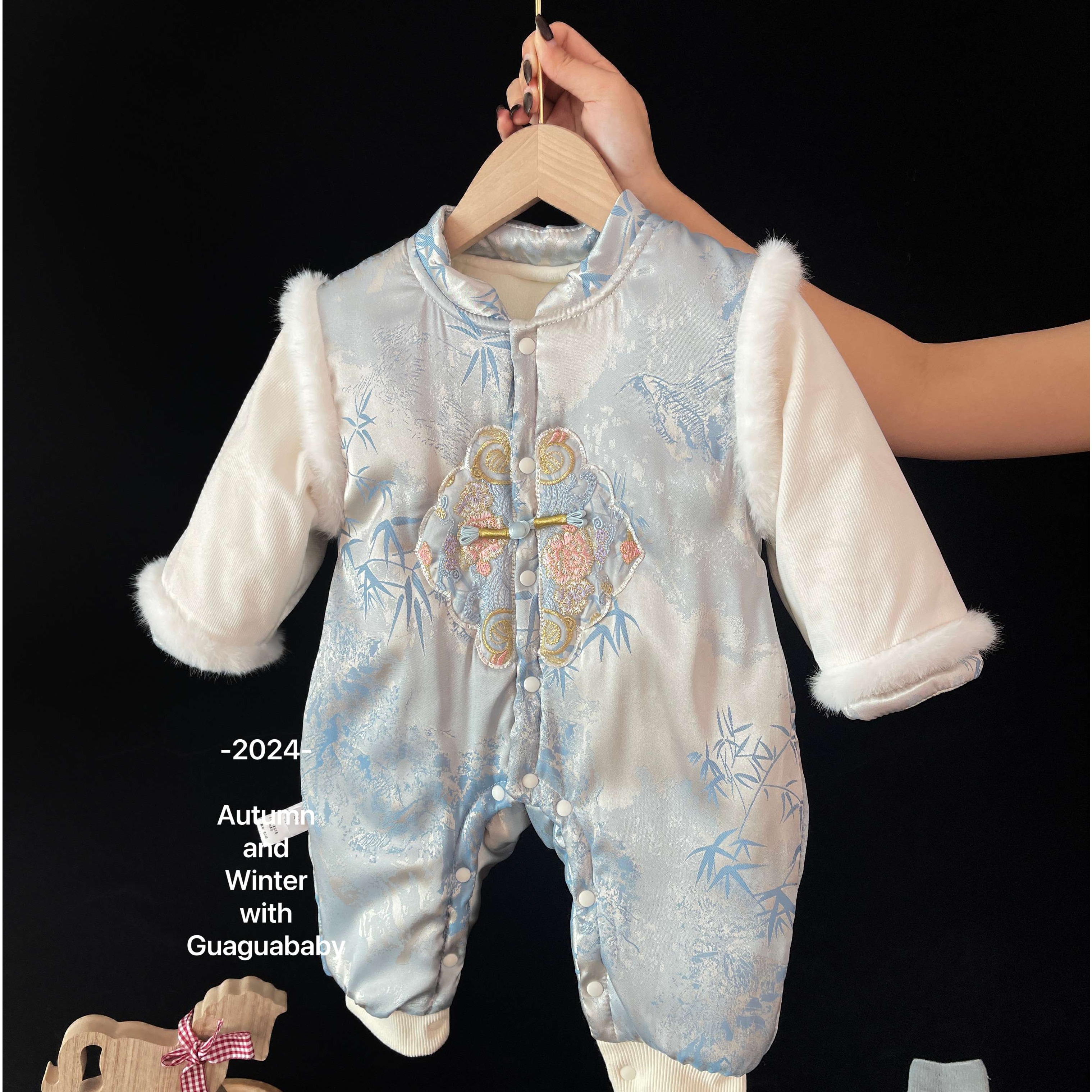 「排单5~10天」国风水墨画棉服婴儿冬季加绒夹棉连体衣抓周礼服