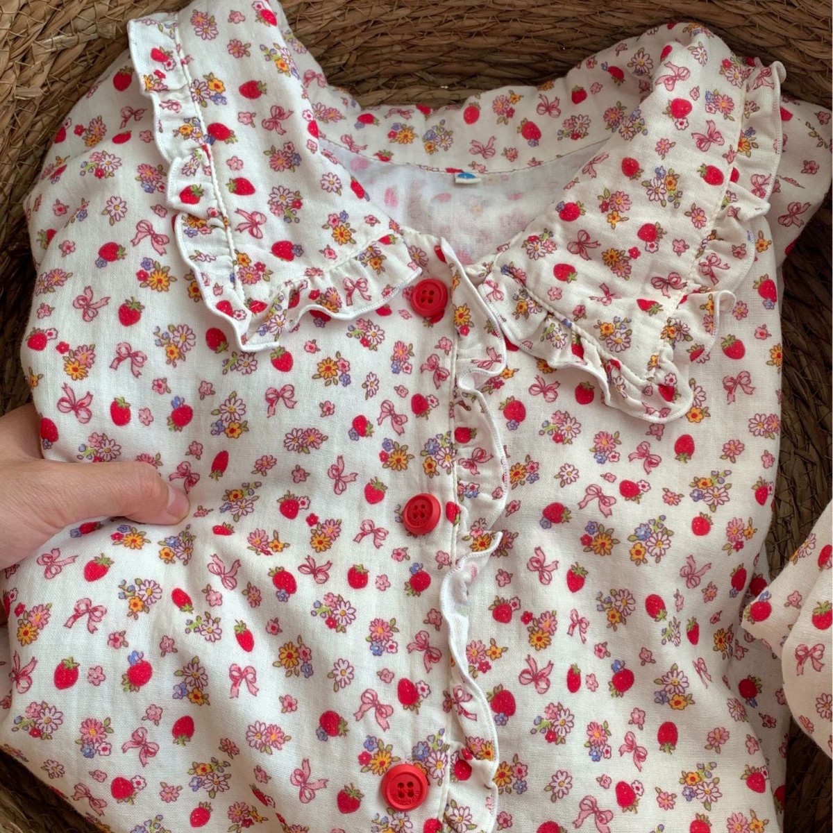 新品！碎花草莓全棉全棉双层纱荷叶边娃娃领长袖长裤睡衣可爱少女