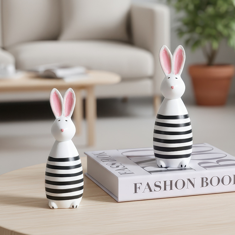 北欧简约创意木质工艺条纹兔子动物摆件客厅电视柜儿童房样板间