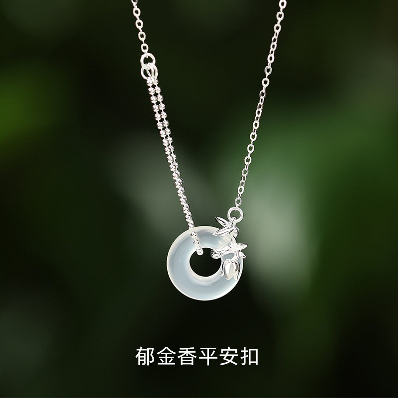 新中式郁金香平安扣项链女森系复古国潮花卉吊坠简约高级感锁骨链