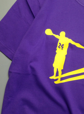 科比T恤24KOBE ON THE FLOOR科比黑曼巴89代情侣男女款短袖T恤