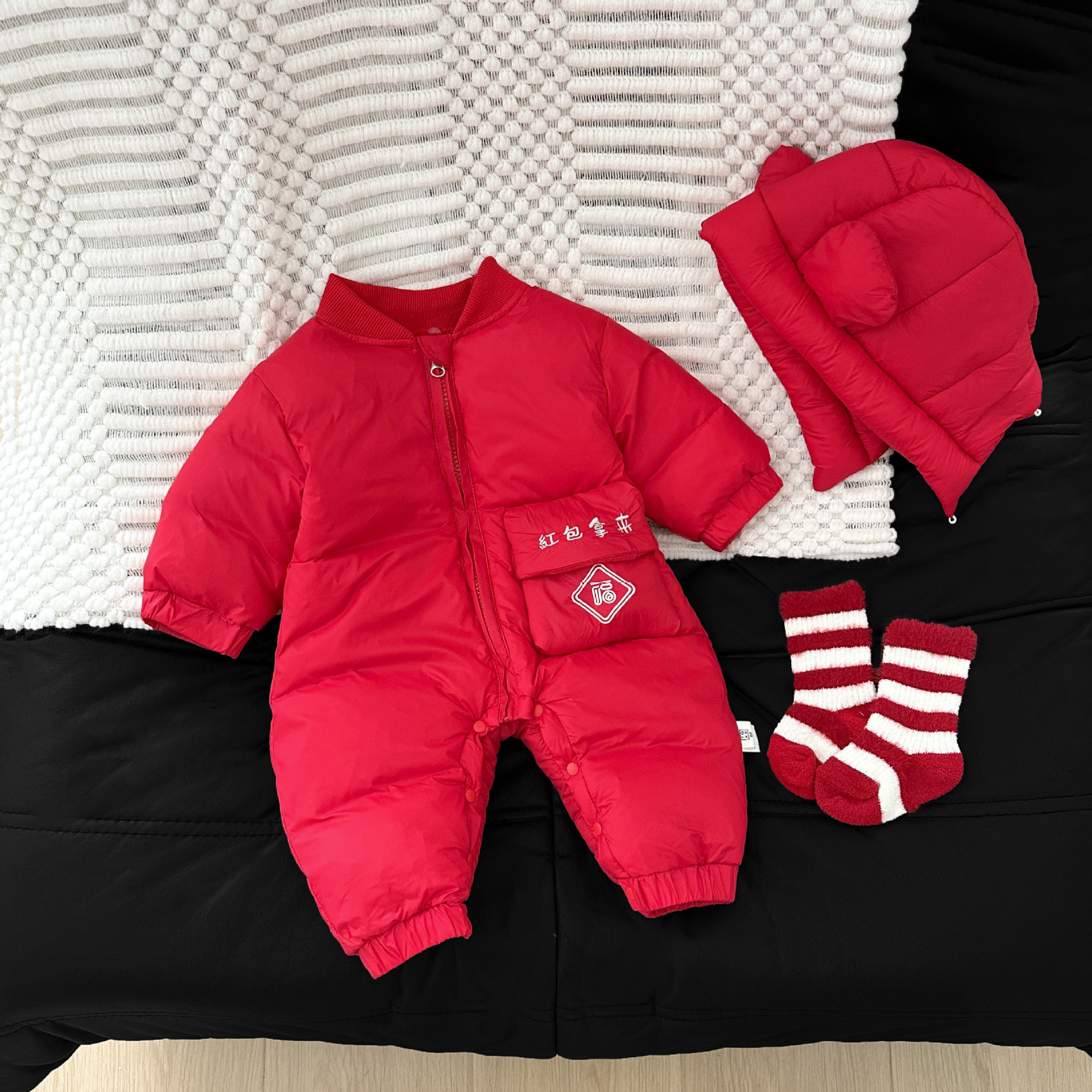 宝宝加厚连体衣秋冬新款