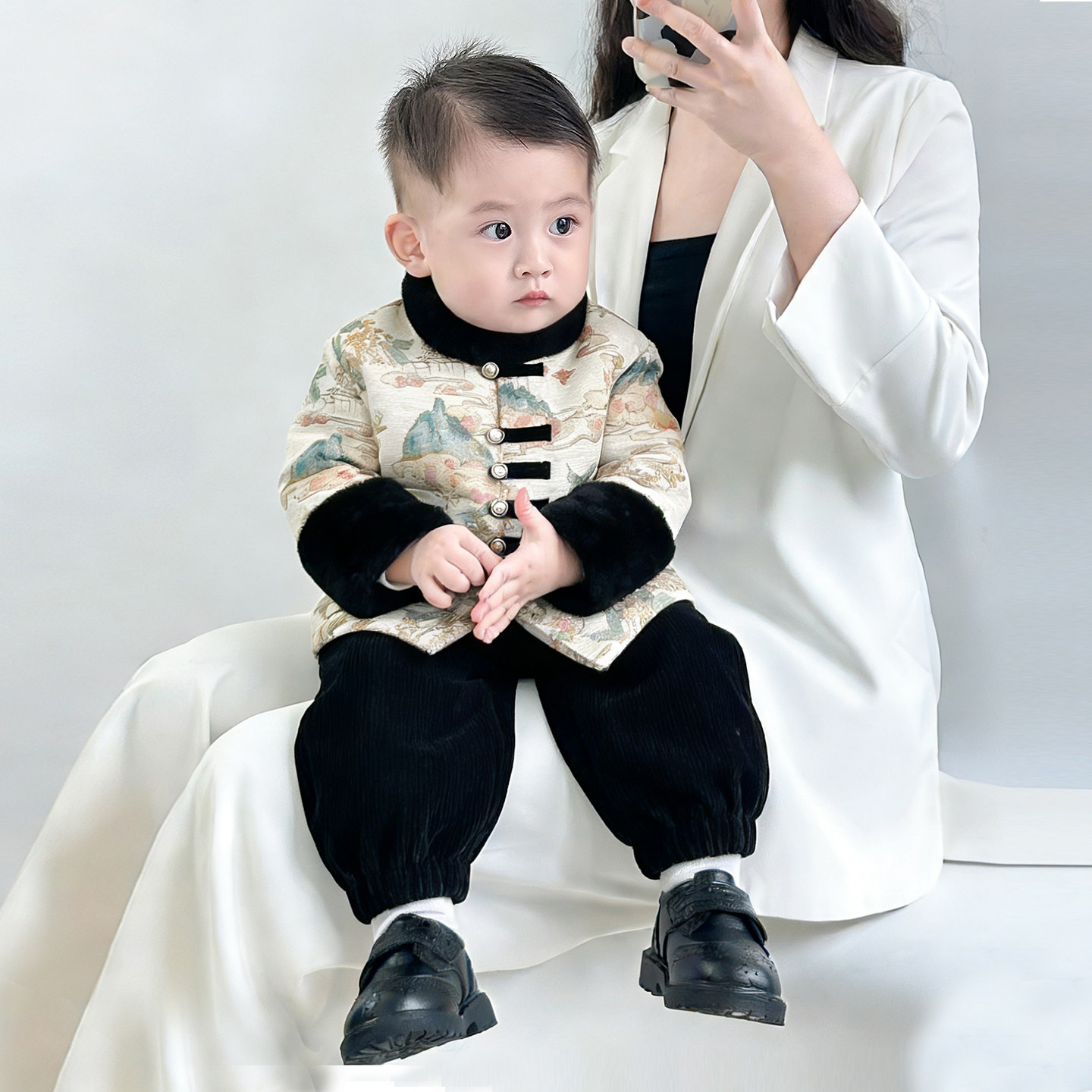 宝宝新中式周岁礼服男宝国风新年拜年服2026新款中国风儿童厚冬装