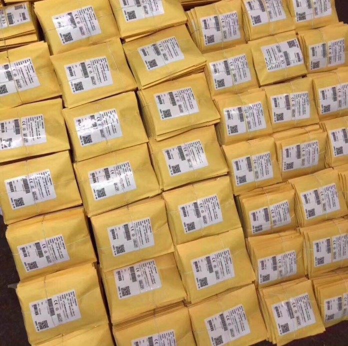 三哥适用于5S E 6代 6P 6sp 7G 7P 8代 8P X XR 11德赛小黄包电池