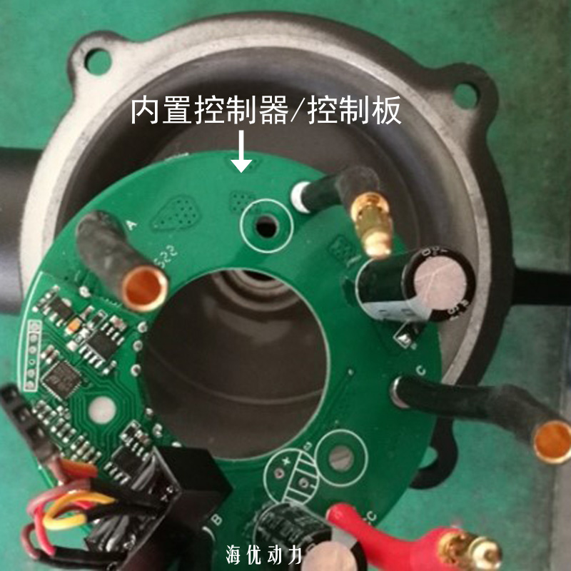 无刷电动推进器用内置控制器