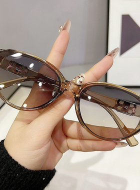 墨镜2025新款潮女太阳镜圆脸网红款时尚防紫外线开车小框眼镜显瘦
