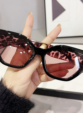网红墨镜女ins街拍太阳镜时尚防紫外线舒适超酷眼镜2025年新款潮