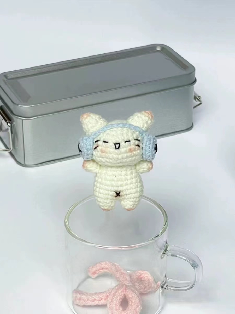 耳机猫猫钩织小物手工diy包包挂件钩针编织材料包勾毛线针织玩偶