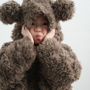 PISELLI史豌豆女童冬季2025新款连帽加厚毛毛外套中大童保暖上衣