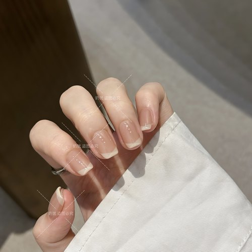 【A裸屿手记】温柔纯欲风手绘三角法式纯手工穿戴甲简约高级感