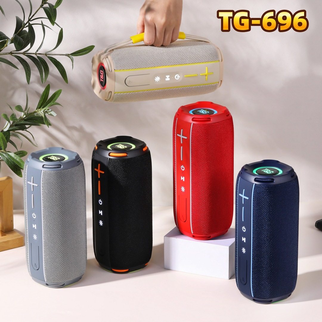 新款TG696蓝牙音箱户外防水便携式插卡tws对联时尚礼品低音炮