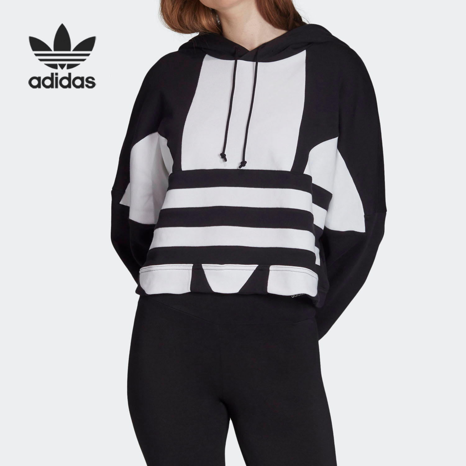 阿迪达斯女子短款运动卫衣