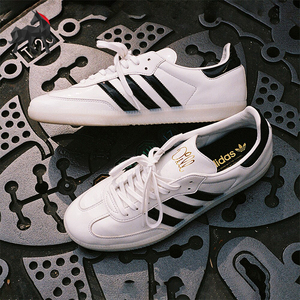 Adidas/阿迪达斯正品三叶草男女轻便舒适透气休闲运动板鞋IE5158