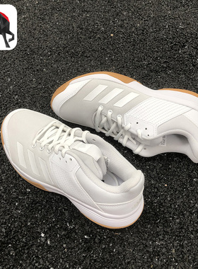 Adidas/阿迪达斯正品 春季男女防滑运动羽毛球鞋 D97697