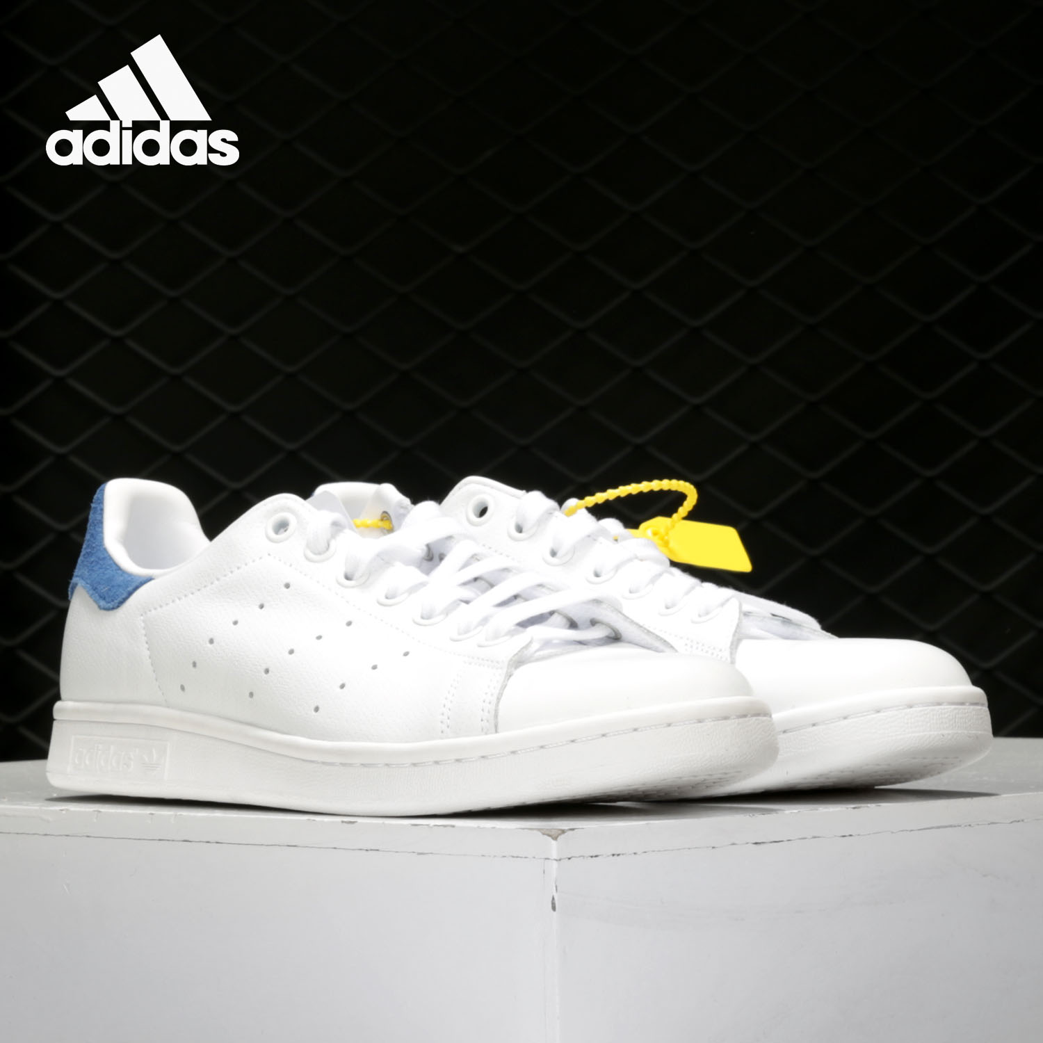 adidas/阿迪达斯正品休闲板鞋