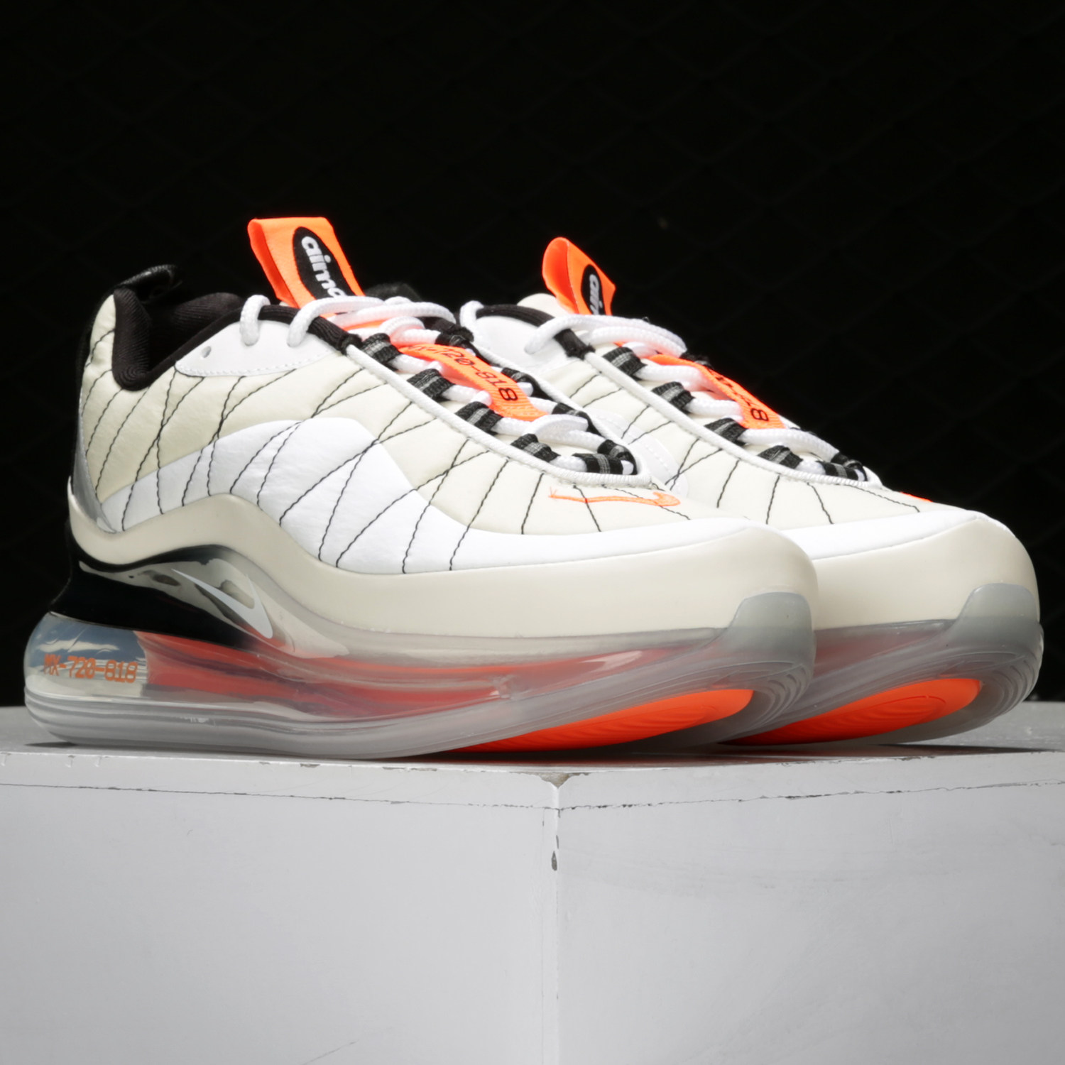 Nike/耐克正品春季MX-720-818 女子气垫跑步运动鞋CI3869