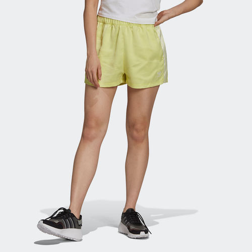 Adidas/阿迪达斯透气运动短裤