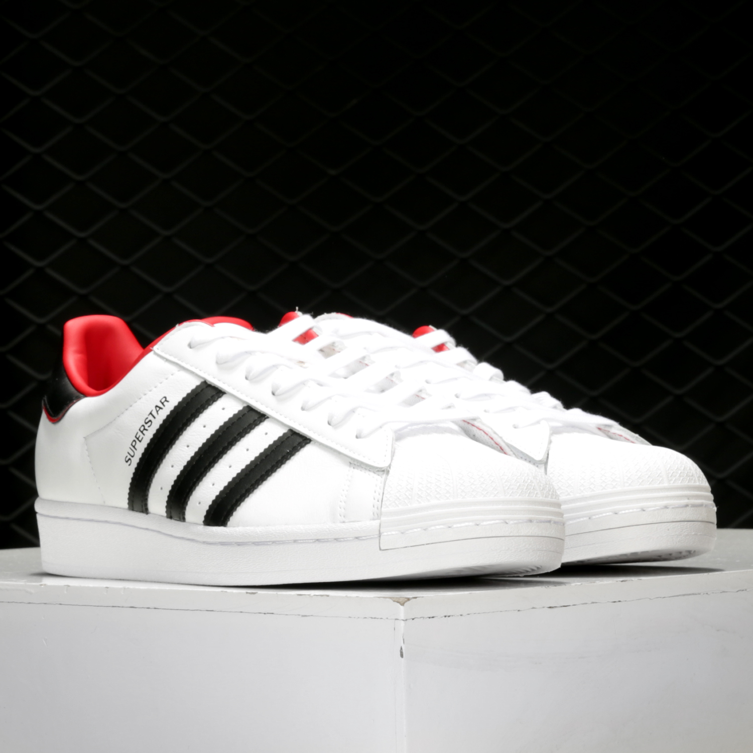 阿迪达斯男女通用正品板鞋清仓特价FW6384 FX8709 FV4870 G27706