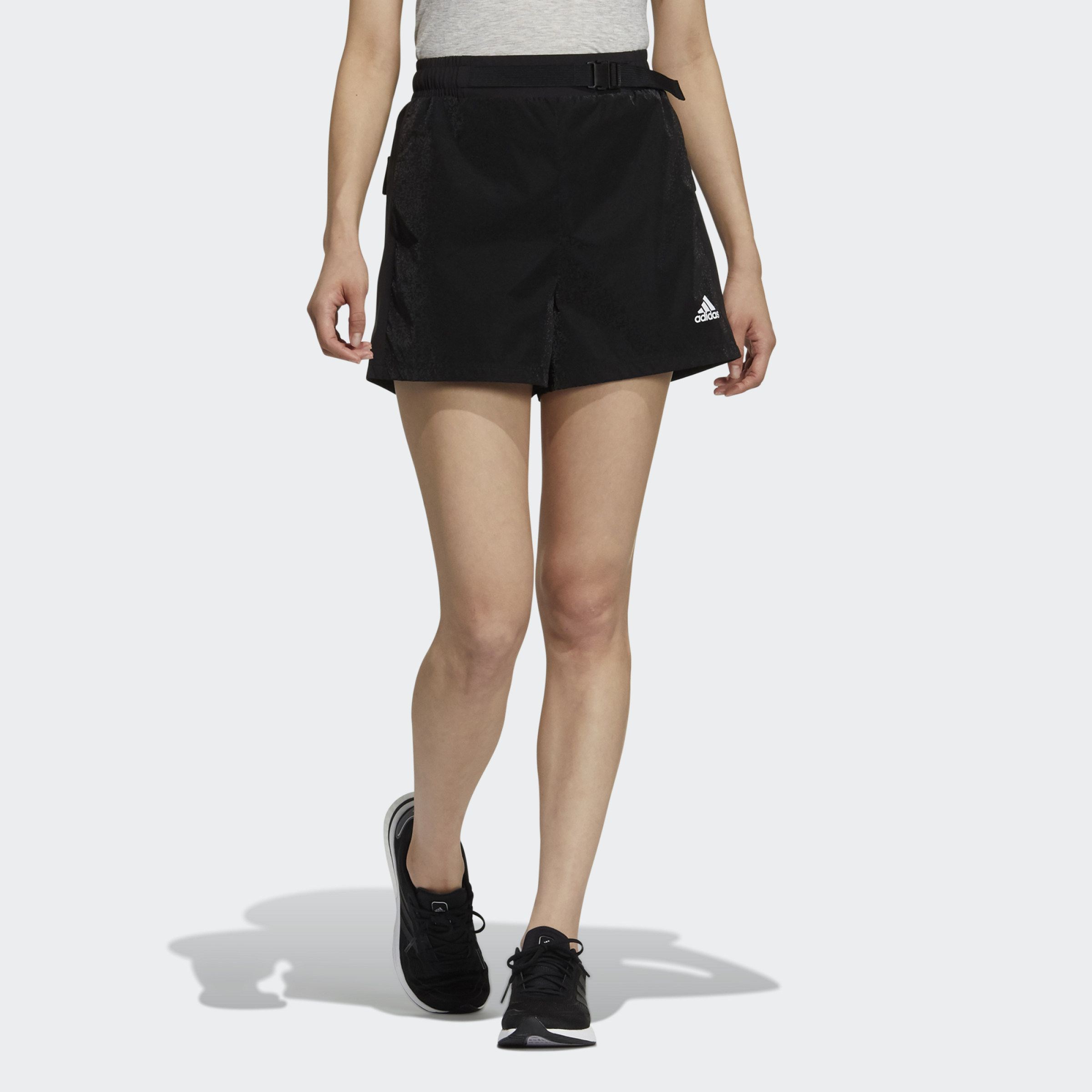 Adidas/阿迪达斯正品STR SHORTS WV 夏季女子休闲宽松短裤 GP0644