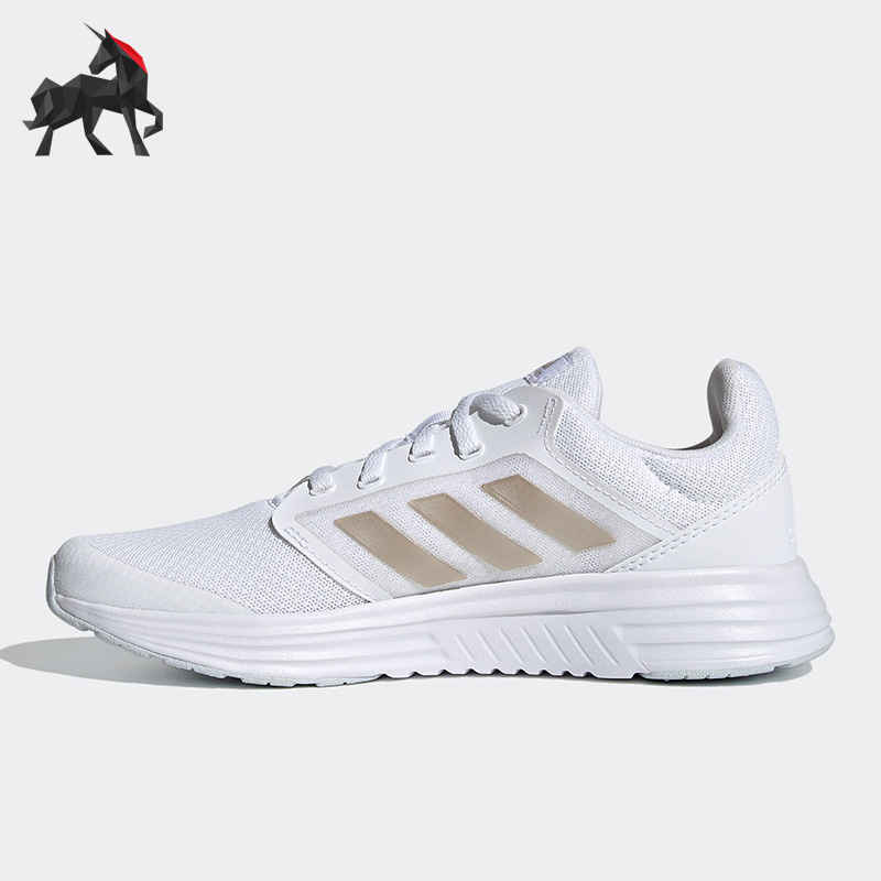阿迪达斯男女运动跑步鞋