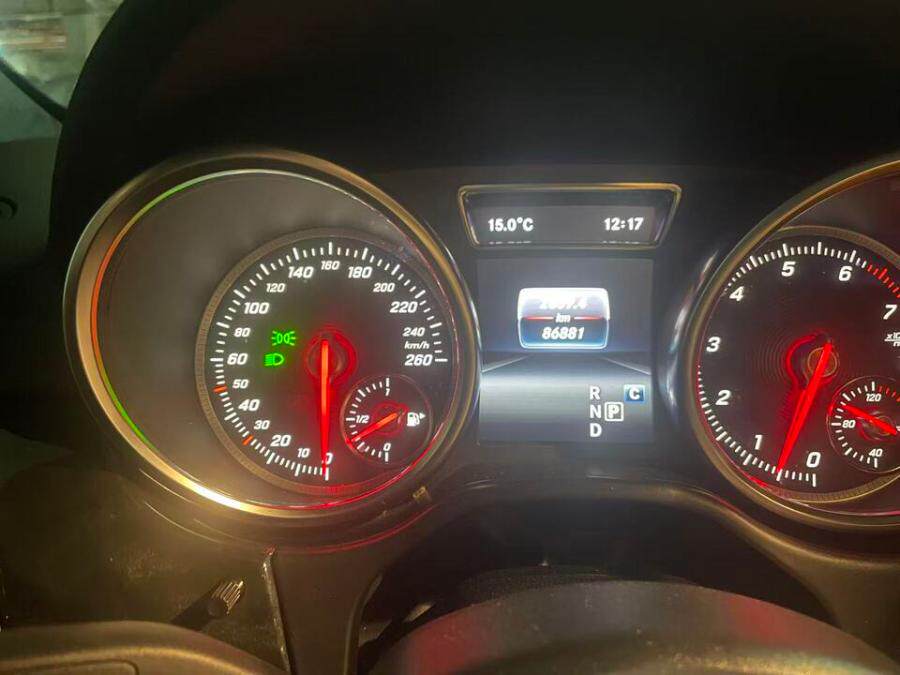 4月27日深圳市车牌号码为粤BR11X0、粤BY995T、粤BQ761C等小型越野客车（不含车辆指标）网络拍卖公告