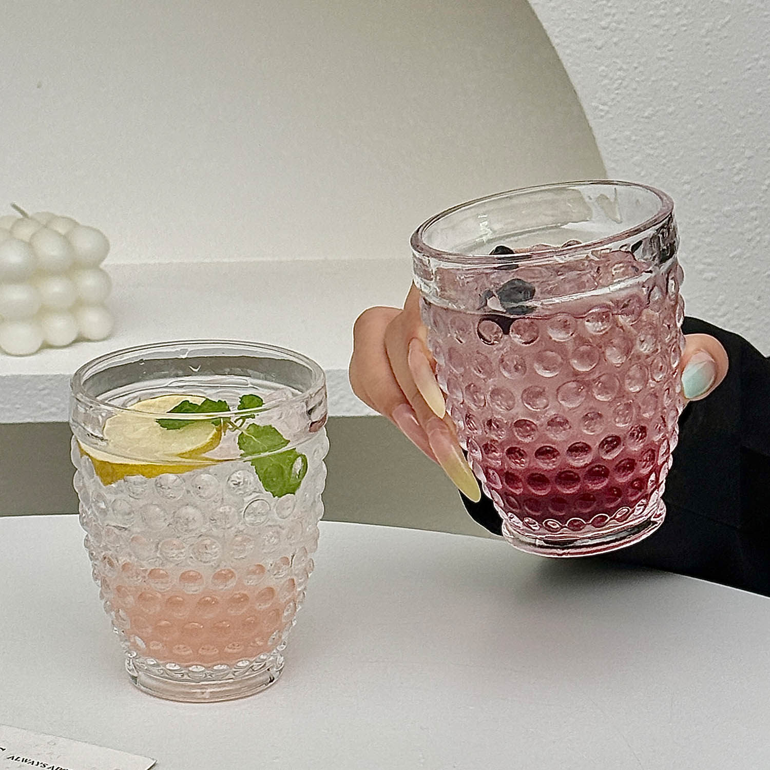 欧式复古浮雕铆钉玻璃高杯