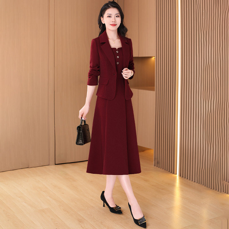 梦梦女喜婆婆婚宴平时可穿连衣裙
