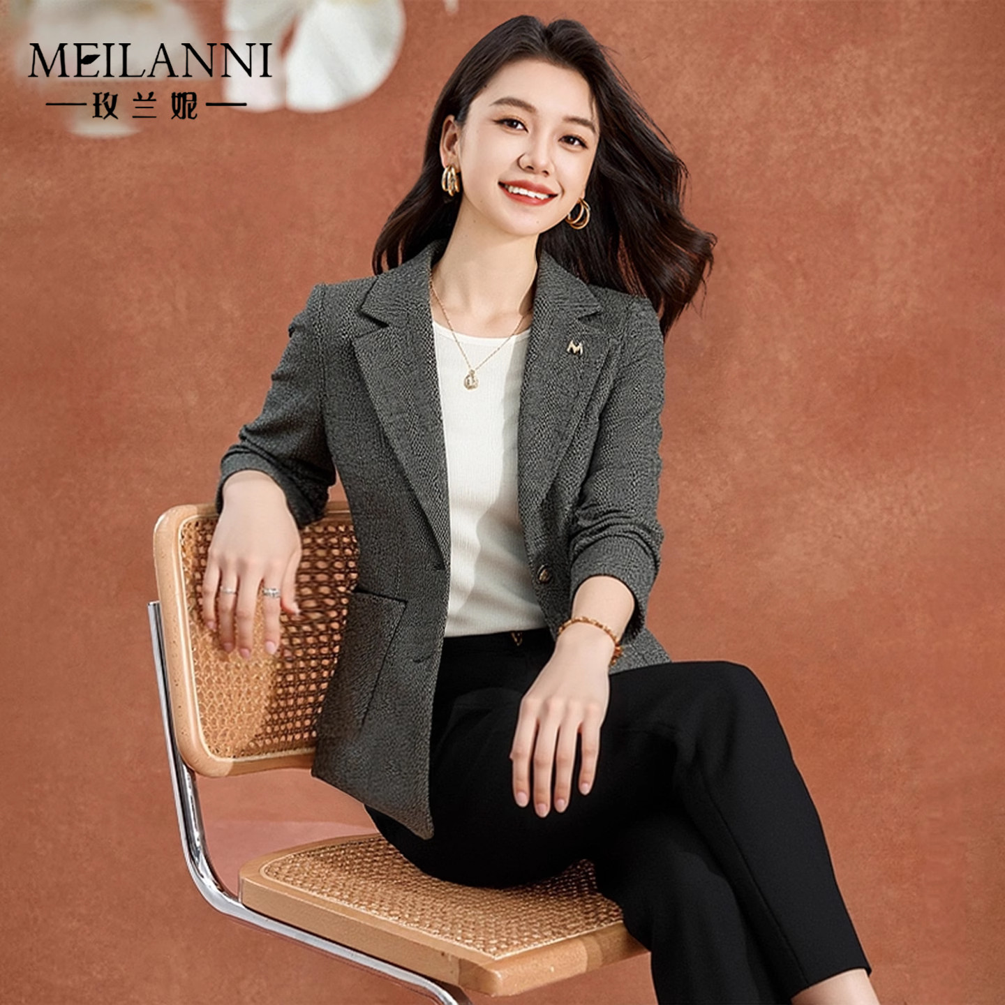 休闲西装外套女士春秋季中年妈妈高端大气上档次高级感小西服上衣