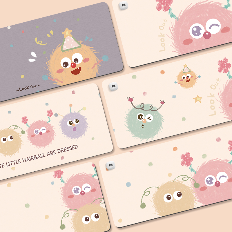 可爱毛球加热鼠标垫创意简约超大办公发热垫皮革笔记本电脑垫女生防水桌面垫学生写字暖手垫ins风键盘书桌垫