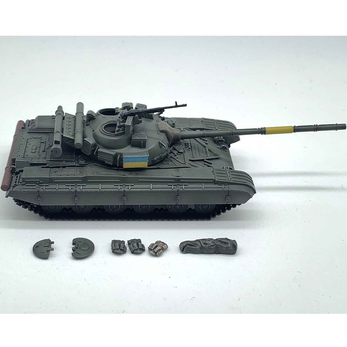 ARTISAN乌军T-64B送包裹成品图片