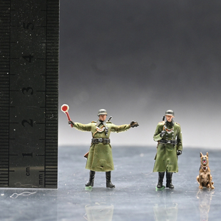 三荣 1/72 德军冬季 MP 两人组 含1狗 完成品模型摆件 可搭配坦克
