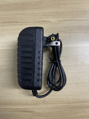 适用康佳D100广场舞音响电源适配器充电器12V粤海通用充电线