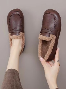 冬季新款加绒保暖皮面妈妈棉鞋平底休闲毛毛鞋女外穿一脚蹬豆豆鞋
