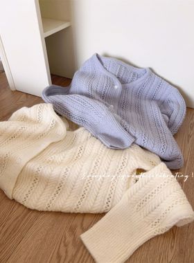 设计感镂空紫色V领针织开衫春季女装宽松显瘦小个子短款毛衣外套