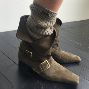 饰与美2024秋冬新款设计感小众尖头西部靴皮带扣炸街高级感小短靴