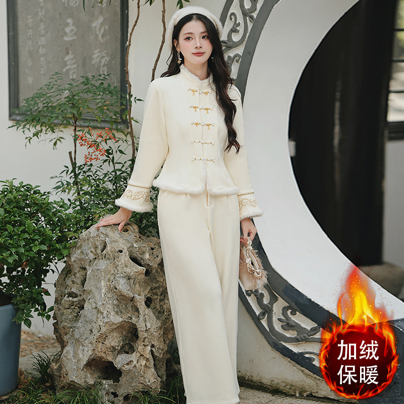 新款国风刺绣盘扣两件套