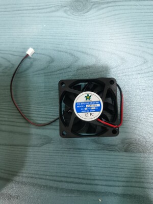LONG CHANG LC6015S 12V 14V 0.15A 60*60*15MM 2线散热风扇