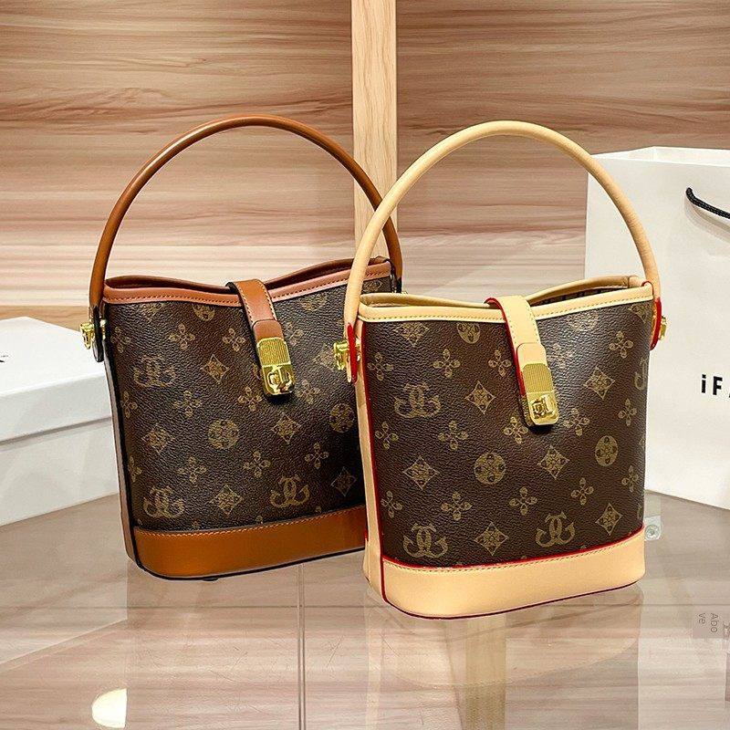 包包女2026新款高级感女包印花时尚小众水桶包单肩斜挎包手提包,箱包皮具/热销女包/男包,水桶包,淘宝优惠券,粉丝福利购,淘宝优惠卷