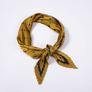 订单款爆款国小方巾女士褶皱波点丝巾压皱小领巾围巾发带装饰