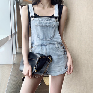 牛仔背带短裤女秋冬韩版小个子减龄穿搭阔腿卷边薄款显瘦连体热裤