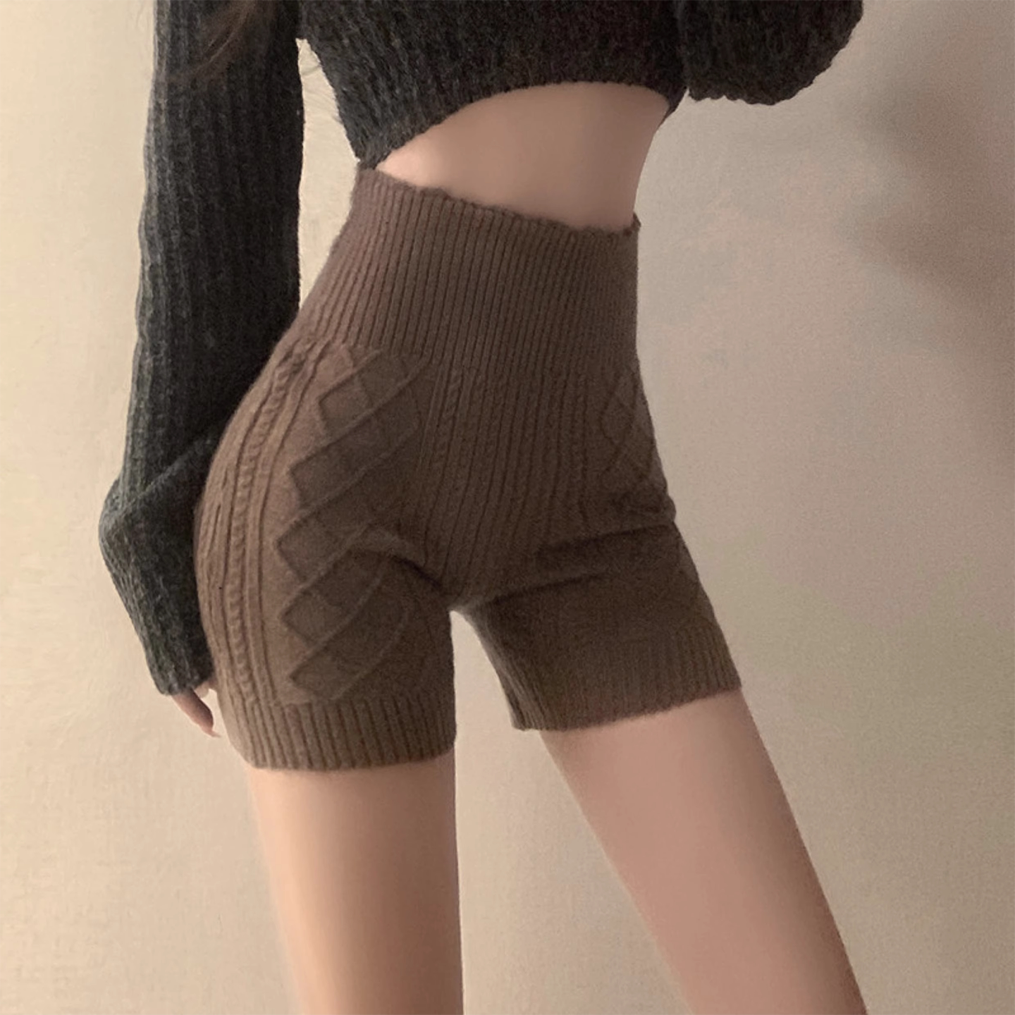 御姐风针织短裤女秋冬新款内搭外穿包臀高腰棕色打底麻花毛线裤